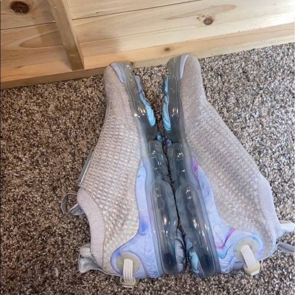 Air VaporMax 2020 Flyknit - Picture 4 of 8